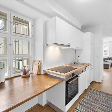 Florian'S Apartments In Mariahilf Wina Bagian luar foto