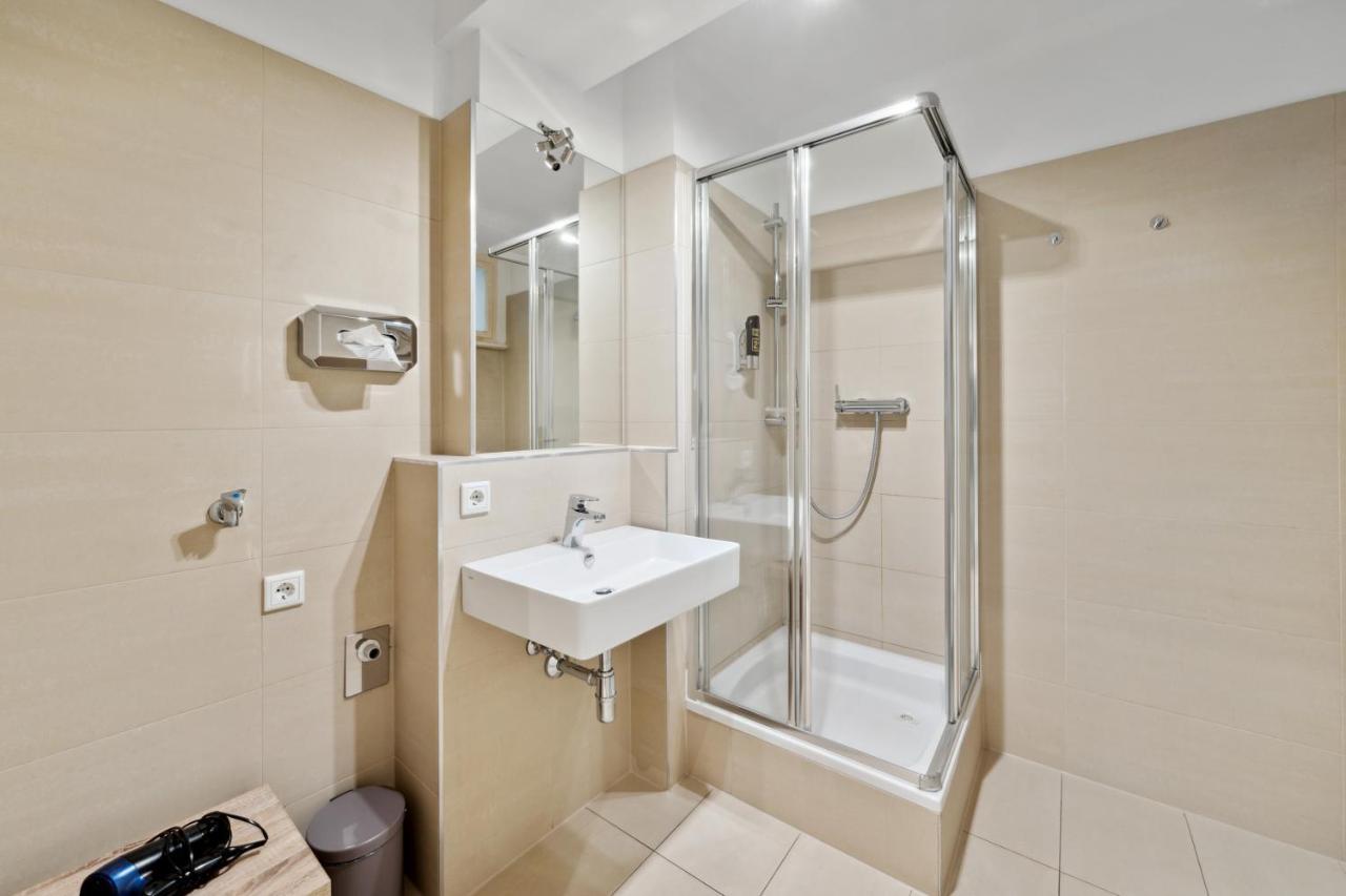 Florian'S Apartments In Mariahilf Wina Bagian luar foto