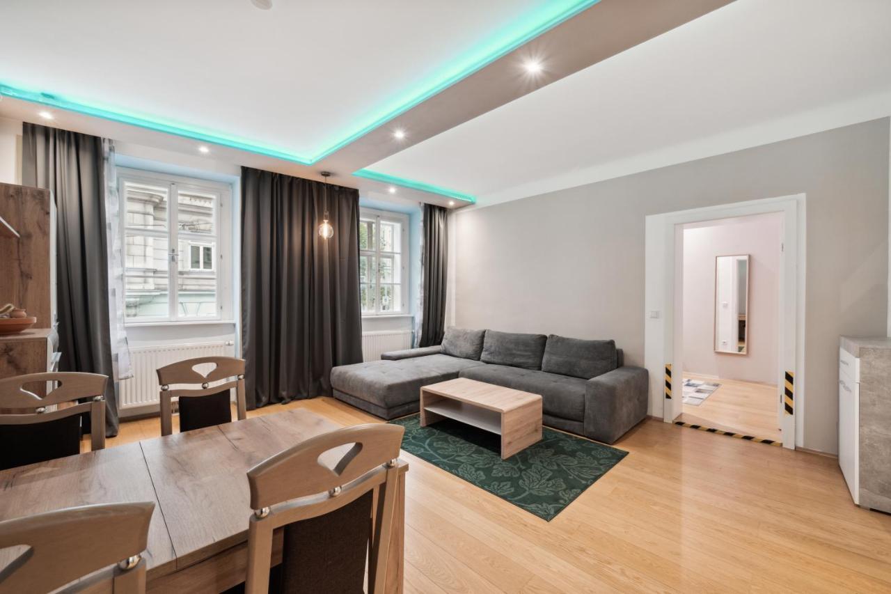 Florian'S Apartments In Mariahilf Wina Bagian luar foto