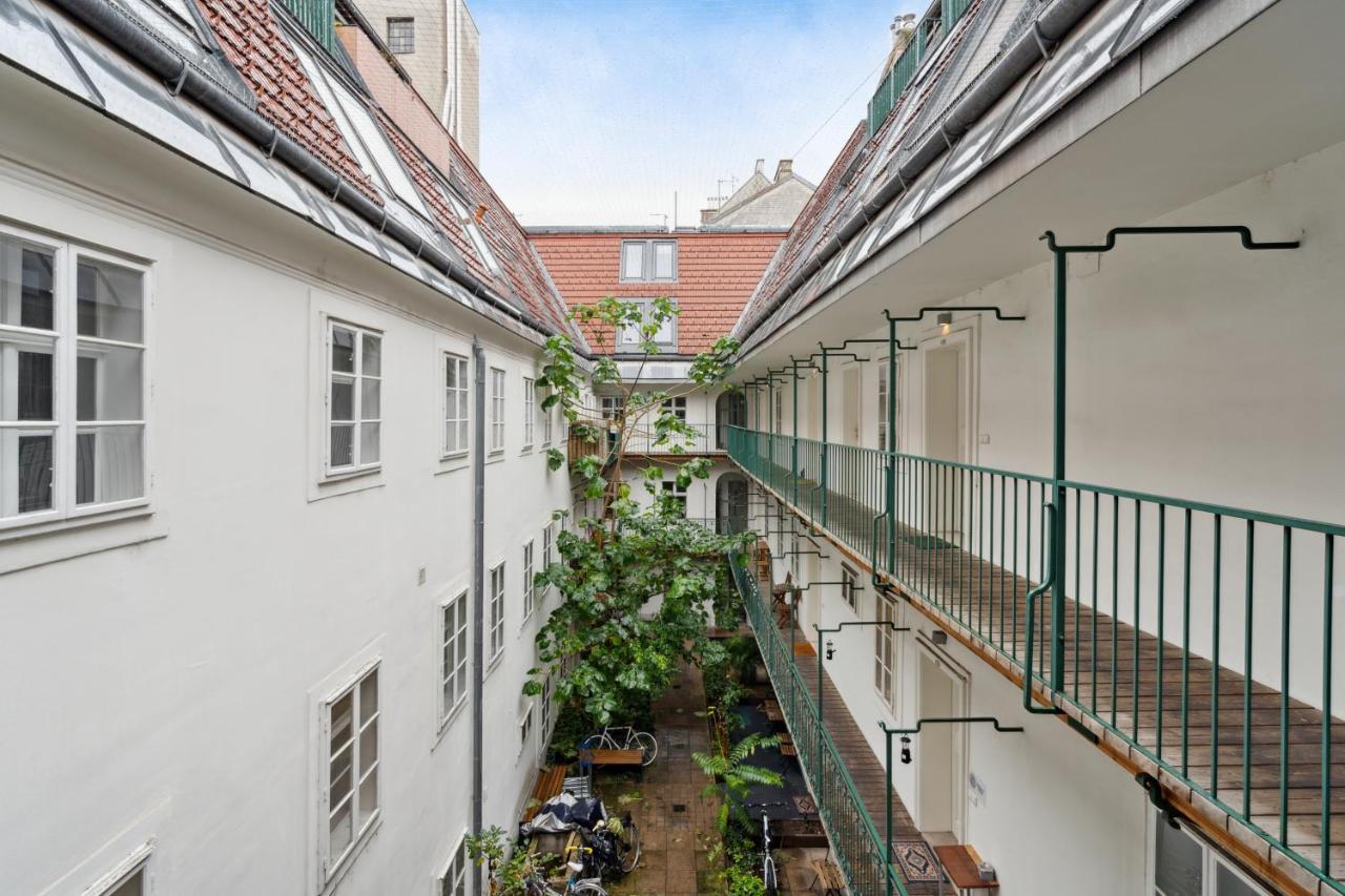 Florian'S Apartments In Mariahilf Wina Bagian luar foto