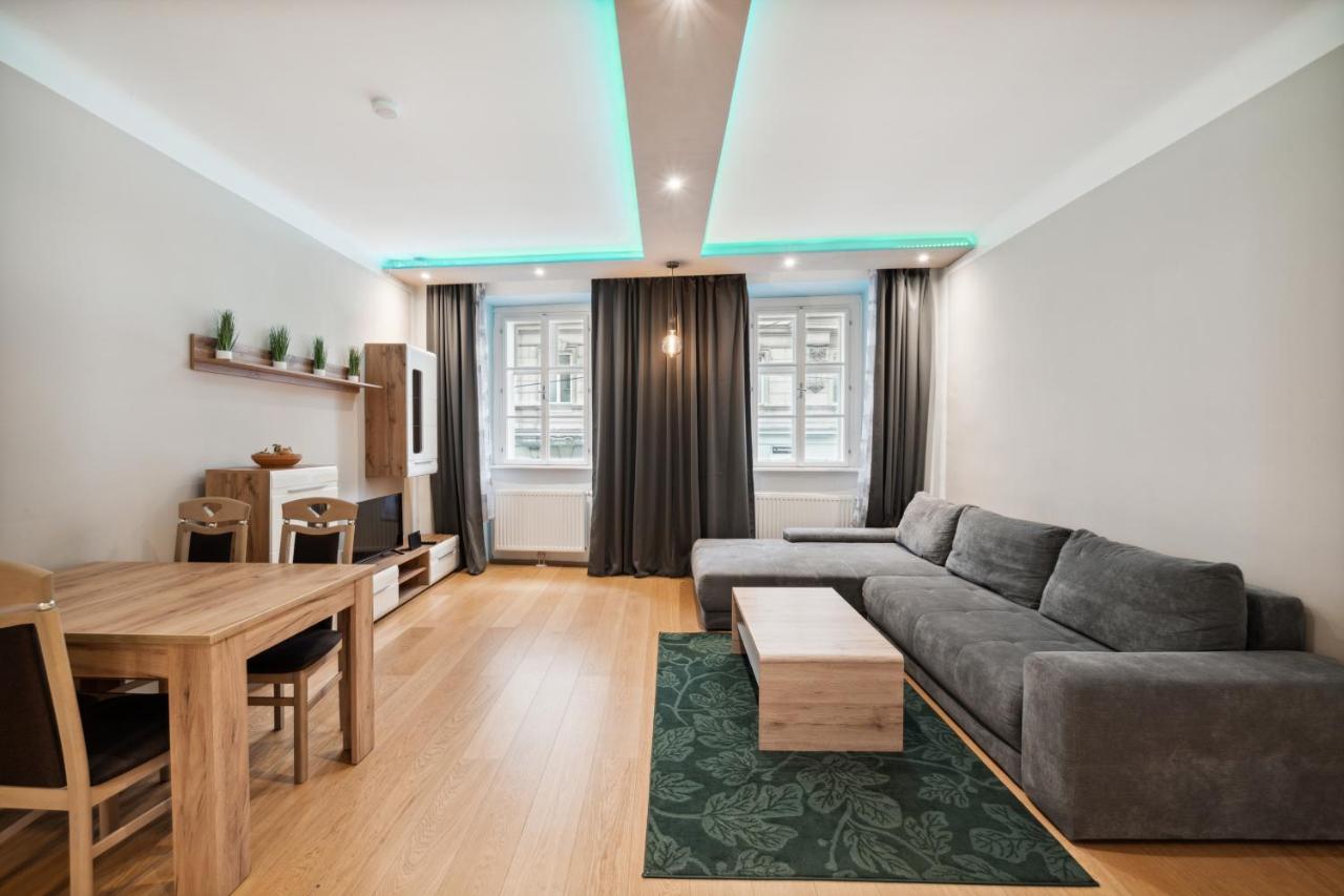 Florian'S Apartments In Mariahilf Wina Bagian luar foto