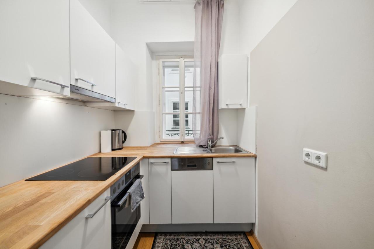 Florian'S Apartments In Mariahilf Wina Bagian luar foto