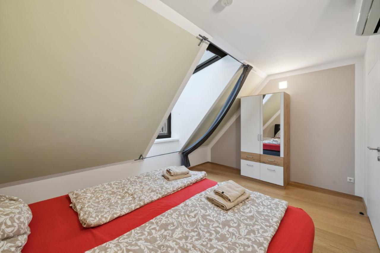 Florian'S Apartments In Mariahilf Wina Bagian luar foto